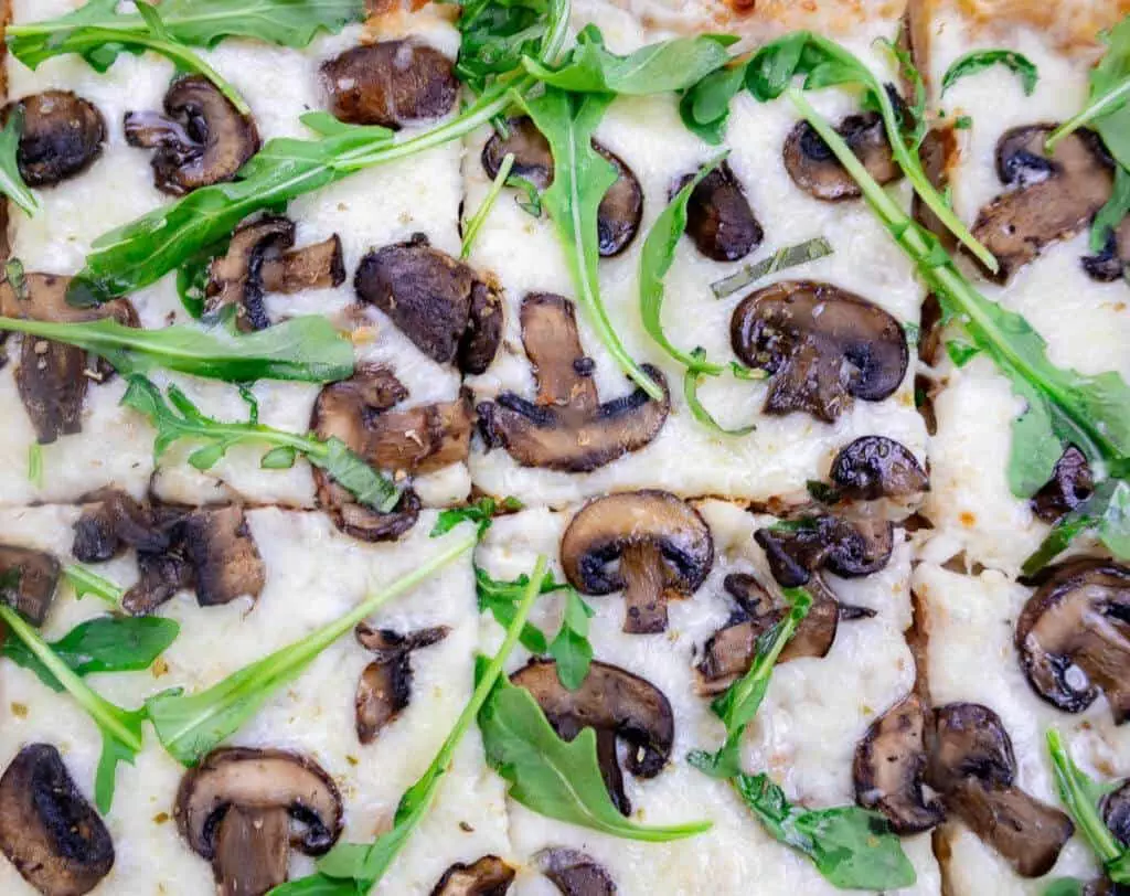 mushroom puff pastry pizza