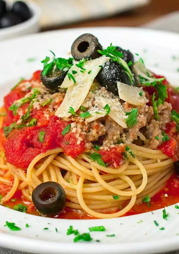 Mediterranean Tuna Pasta