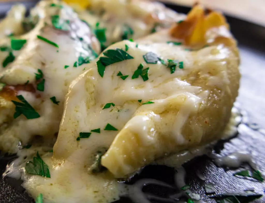 Chicken Alfredo Stuffed Shells